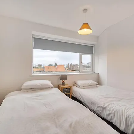 Family For Groups With Super King Bedroom And Bunk Hébergement de vacances Filey