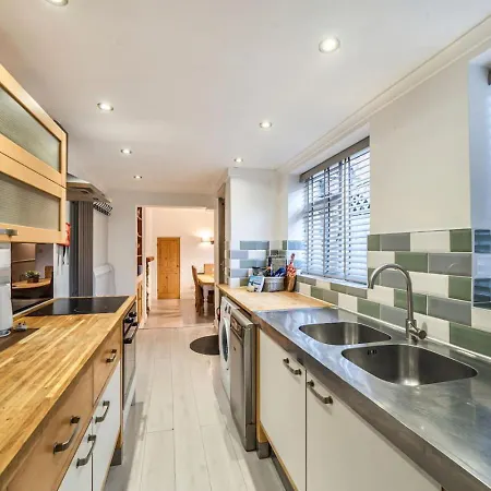 Holiday home Family For Groups With Super King Bedroom And Bunk *